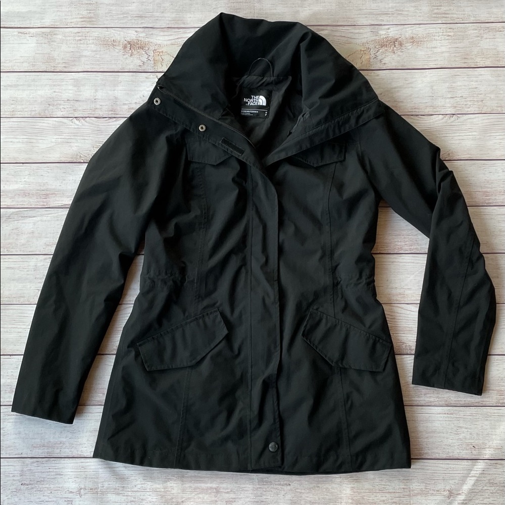 The North Face Women’s Black Rain Jacket